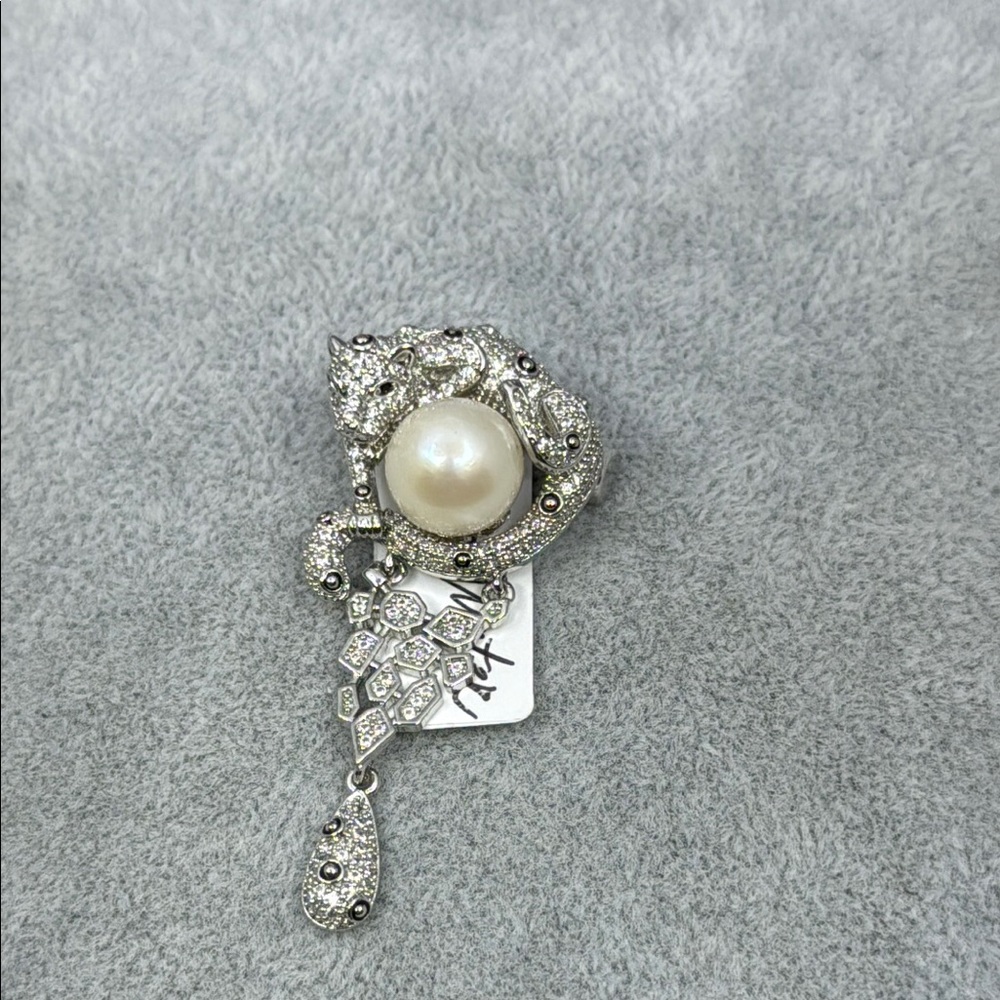 Elegant Silver Pearl Brooch